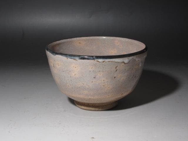 【セール】☆　加藤卓男　志野茶碗　どっしり構えた一品です☆y250