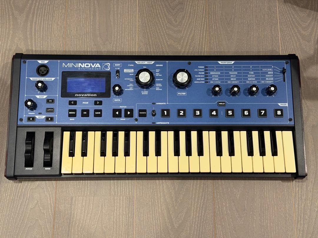 NOVATION MiniNova ノベーション　ミニノヴァ