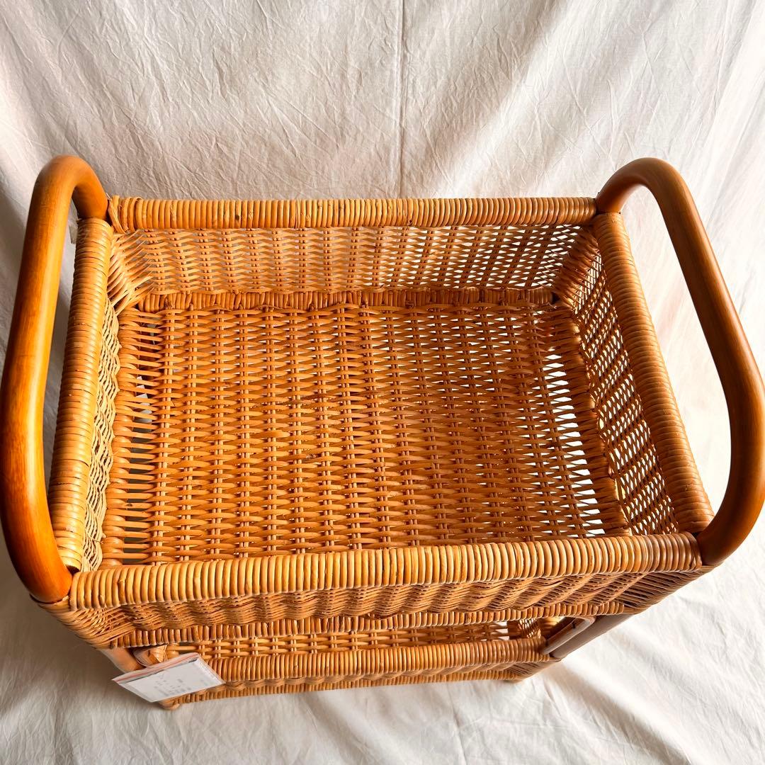 【新品】ラタン製2段収納ラック•アウトレット品