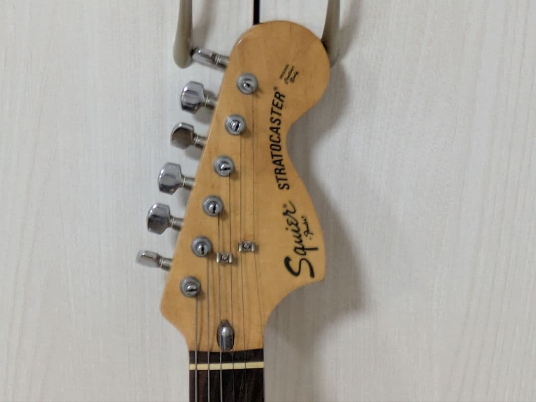 Squier Stratocaster ブラック　ソフトケース付　フェンダー