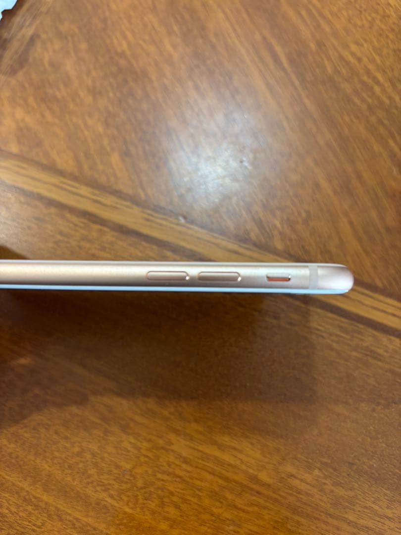 【美品】Apple iPhone 8 64GB ゴールド