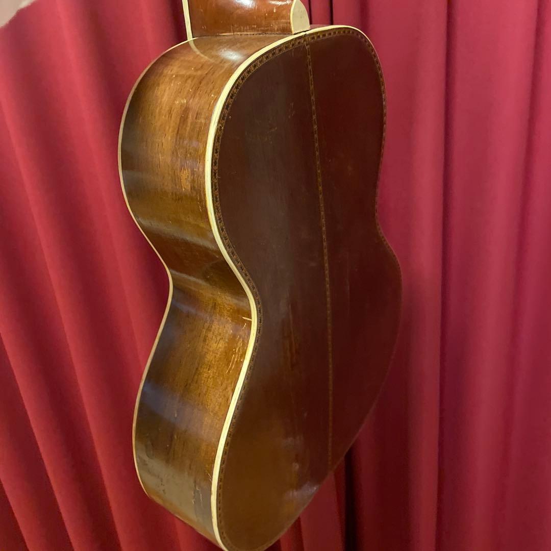 パーラーギター