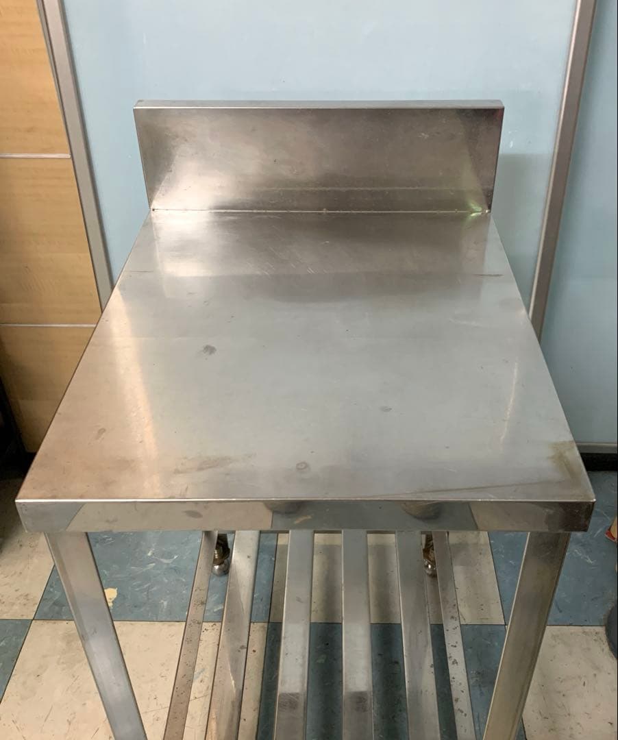 業務用ステンレス作業台 高さ950㎜×幅500㎜×奥行600㎜ バックガード付