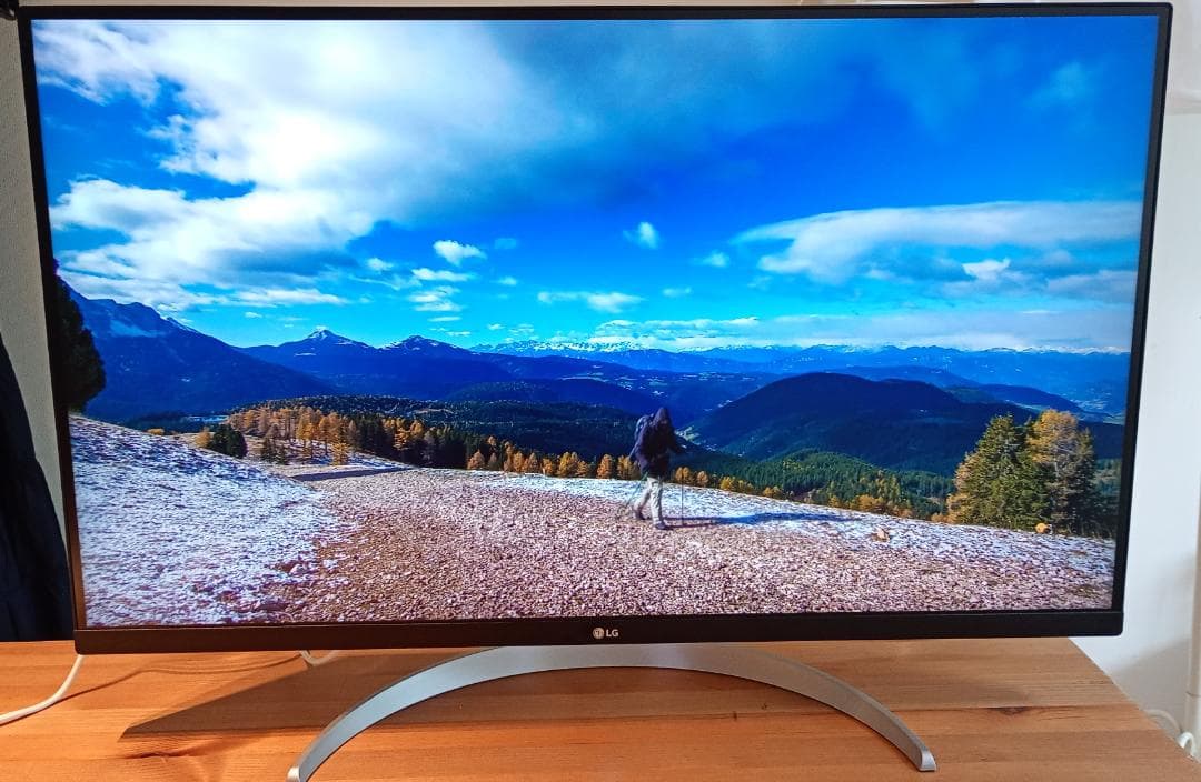 LG 4K 144Hz対応 31.5インチモニター 32UQ750-W