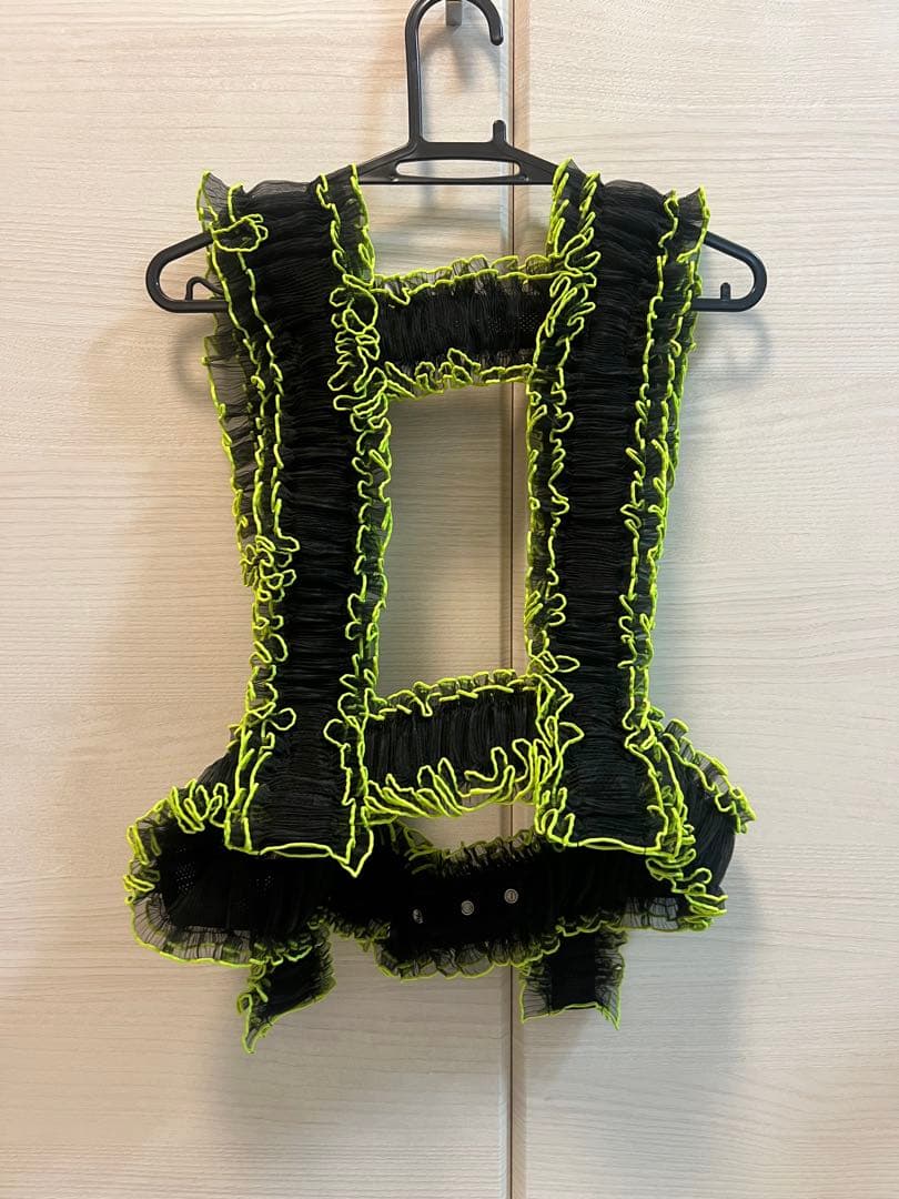 noir kei ninomiya フリルハーネスS ブラック/ネオンイエロー