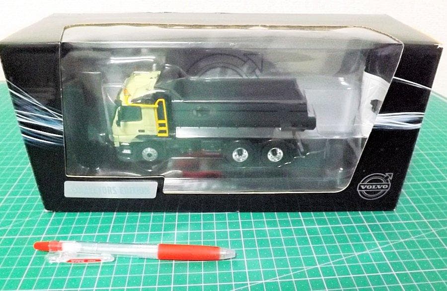 【新品】VOLVO FMX 6×4　Tipper トラック 1/50 スケール