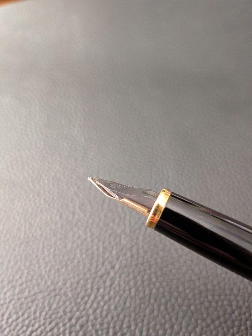 【美品】プラチナ万年筆　Playboy 14K 　細字（F)