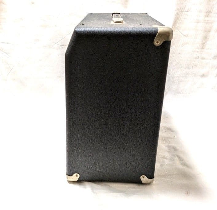 ベースアンプ　Fender Japan SIDEKICK BASS30