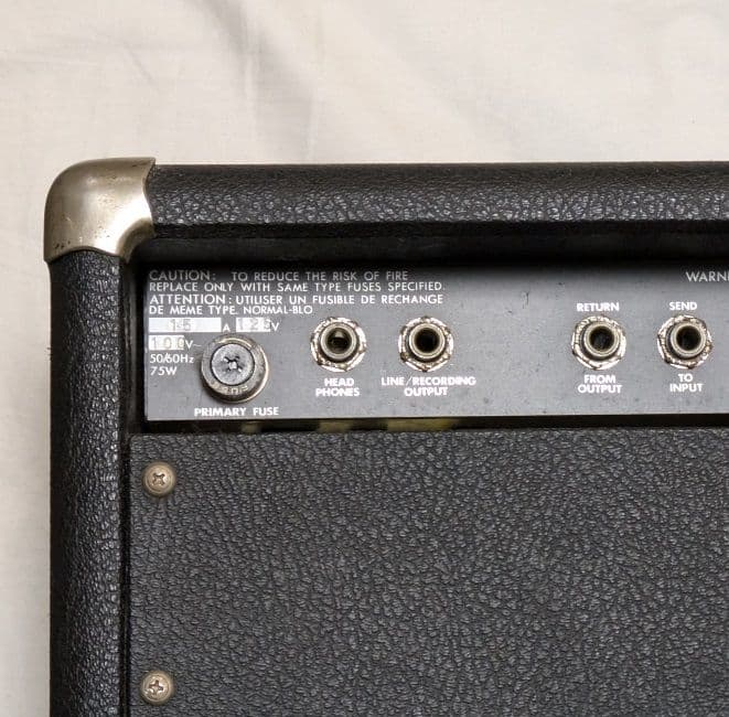 ベースアンプ　Fender Japan SIDEKICK BASS30