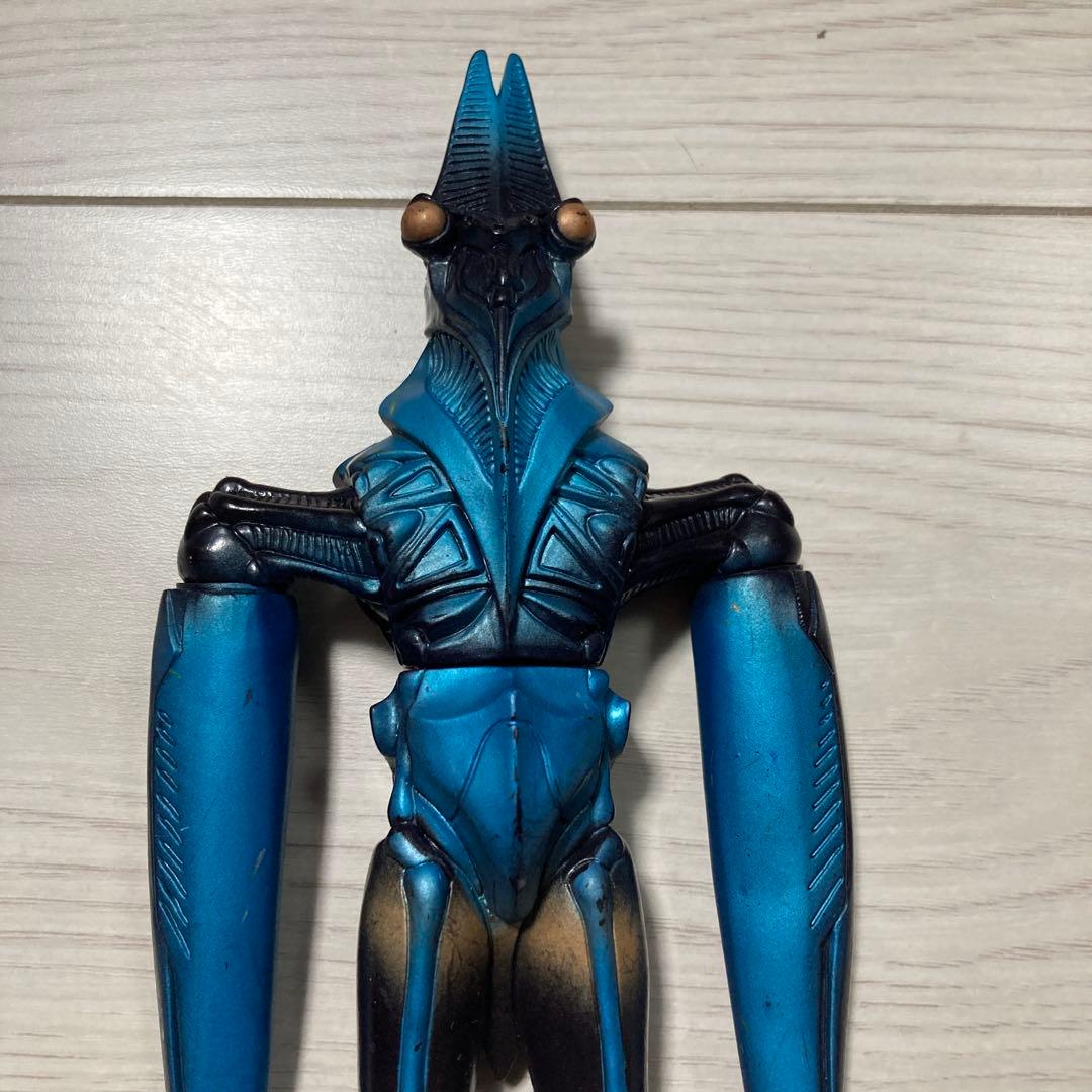 バルタン星人　ソフビ　サンプル？中国バンダイ？