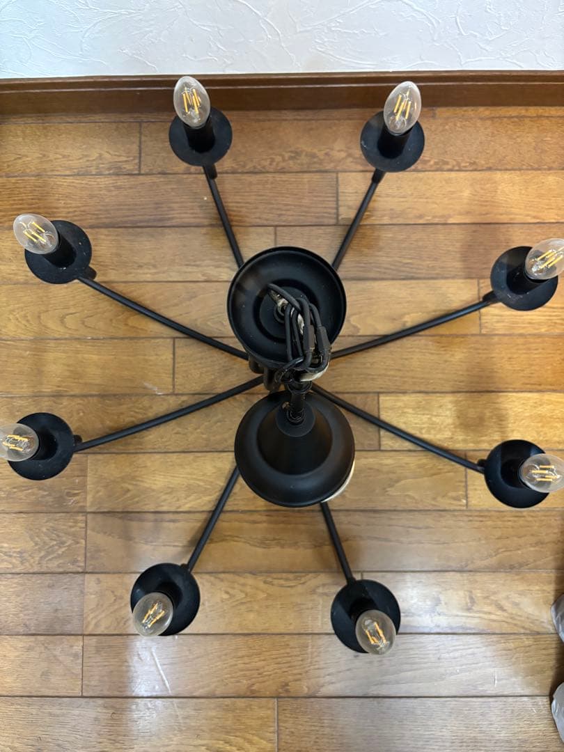 ブラックアイアンシャンデリア 8灯