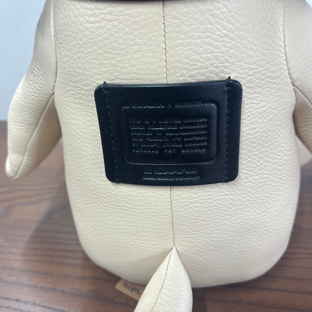 コーチ　スヌーピー　ぬいぐるみ　革