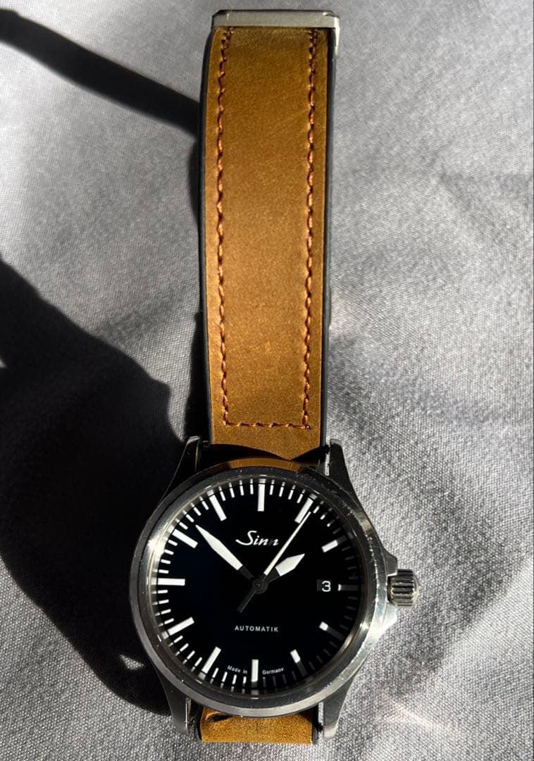 ジンSinn556 自動巻き 腕時計 ブラック文字盤 デイト付 ドイツ製