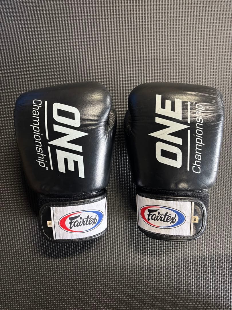 Fairtex ONE Championship ボクシンググローブ 16オンス