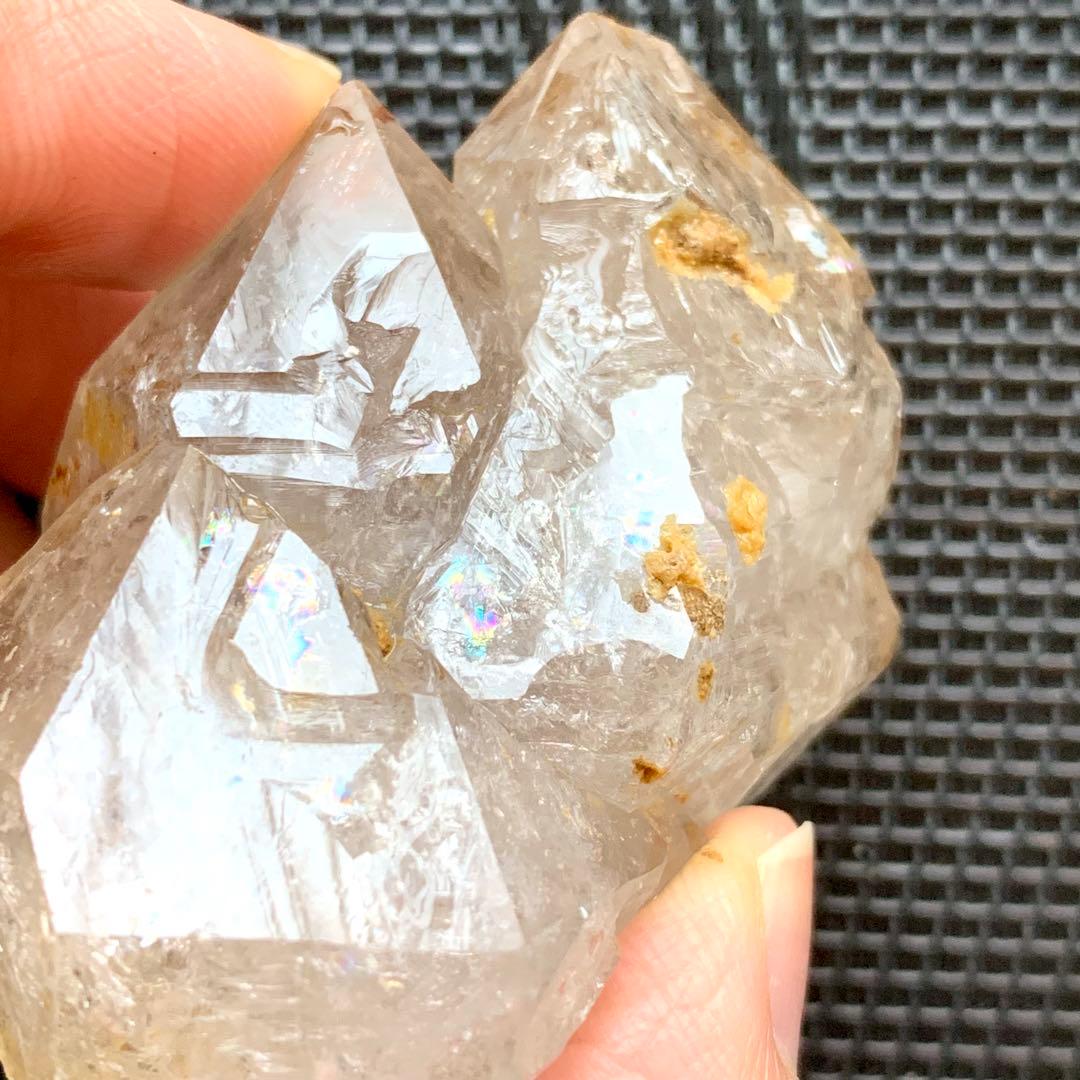 Big3フェンスタークォーツ/肉厚うるキラ！虹入り