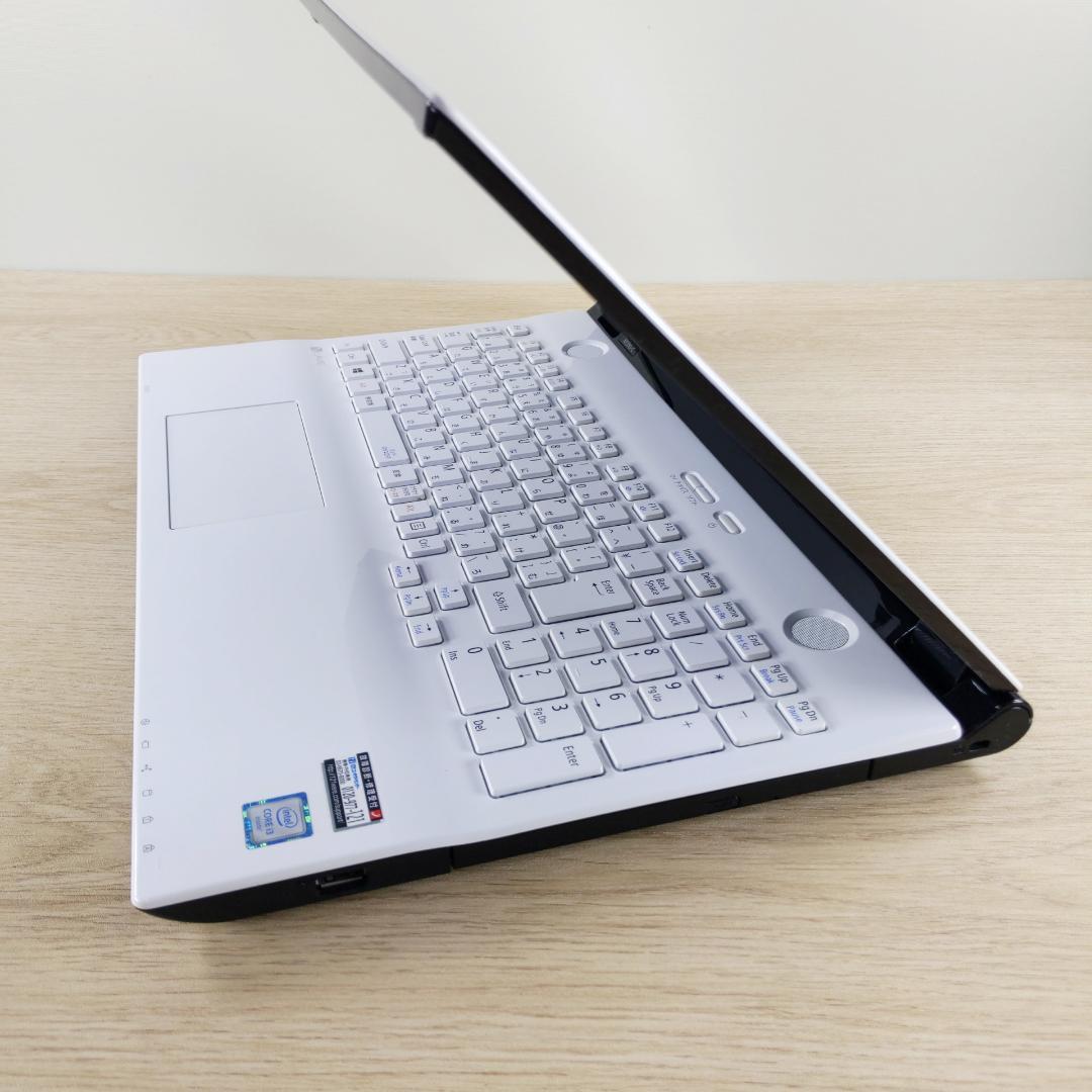 美品！ 贅沢1TB Win11 ブルーレイ メモリ8GB ノートパソコン カメラ