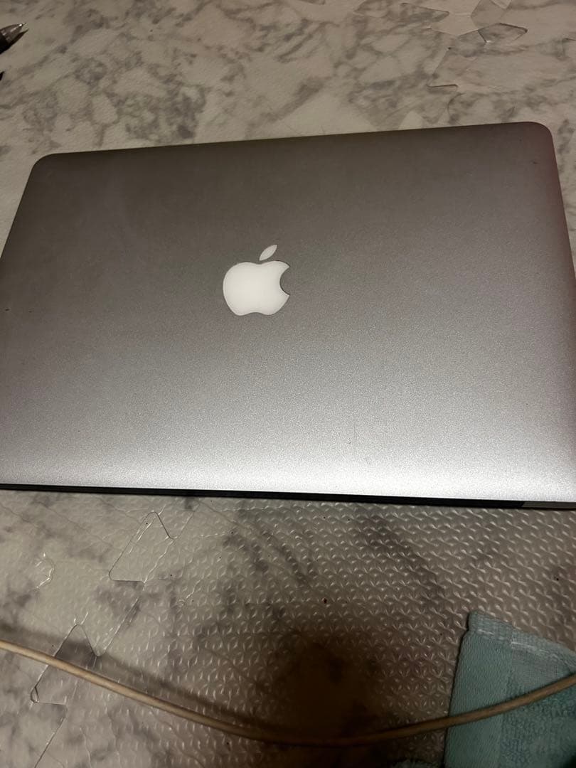 値下げ‼️MacBook Air 13インチEarly2015 4GB 128GB