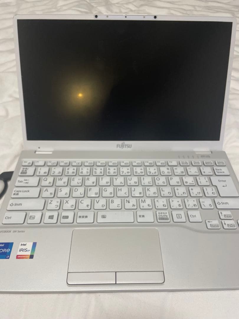 s*n様 富士通　ノートパソコン　LAPTOP-LGVOS4N9 充電器、ケース