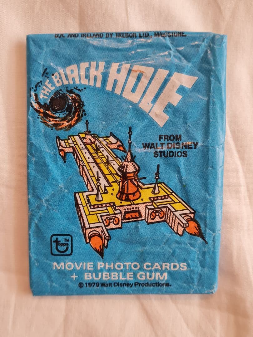 その他 Disney \"The Black Hole\" novel and cards