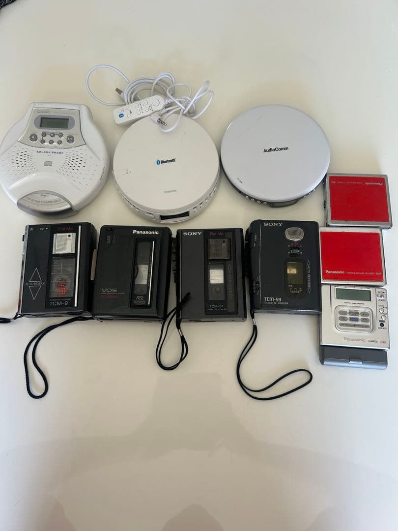 タ*タ様 かセットプレイヤーとCDプレイヤーとMDプレイヤーのセット