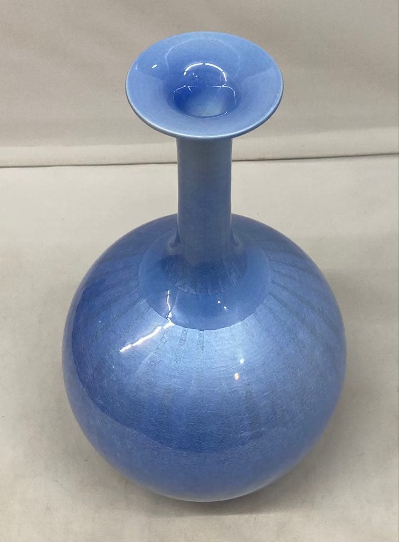 B474s「淡青釉裏銀彩 花入」中田一於作　共布共箱　九谷焼　師-3代徳田八十吉