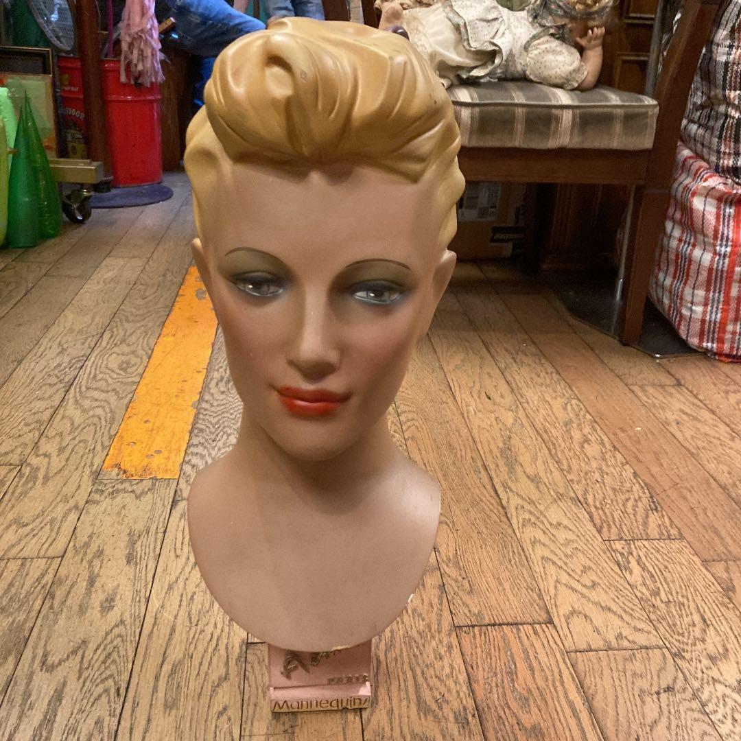 フランス、ACTUAL★女性オブジェ★中古品