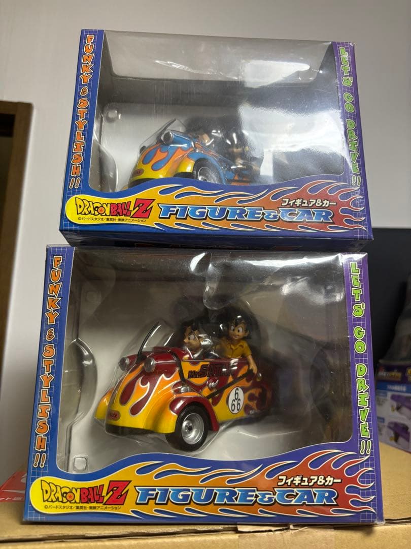 ドラゴンボールZ フィギュア＆カー 2個セット　悟空&悟天　悟飯&ビーデル