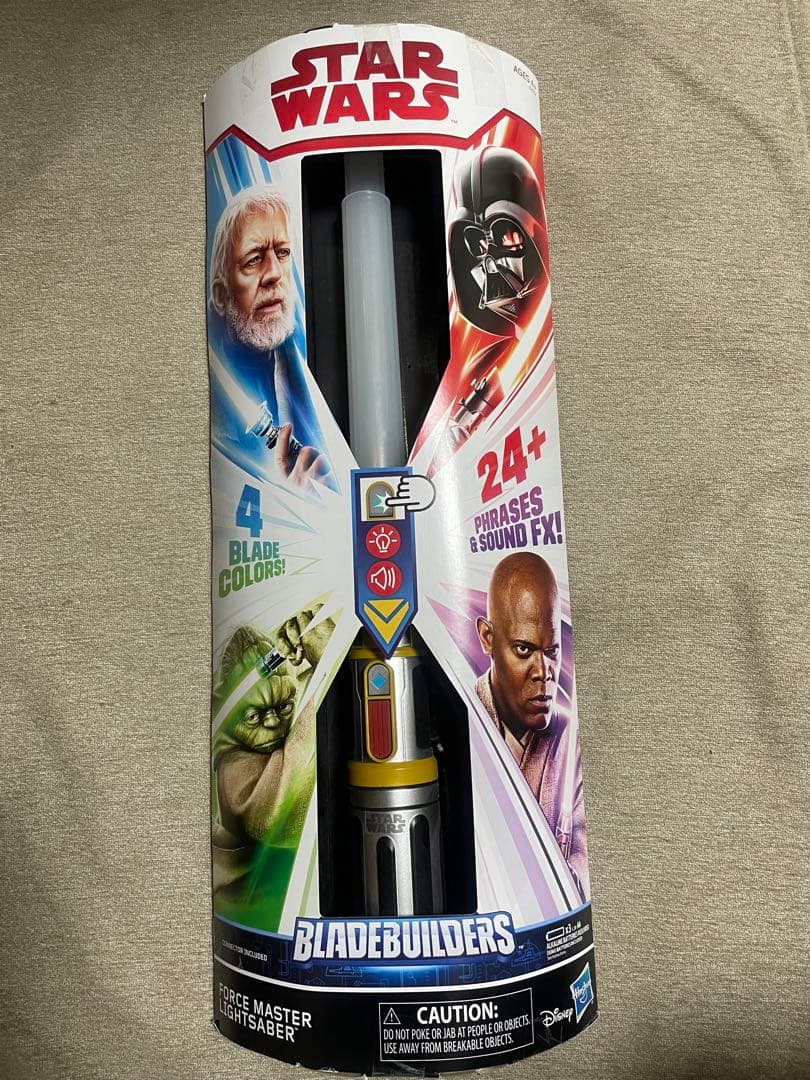 スターウォーズ　STAR WARS 4色　音声　フォースマスター　ライトセーバー