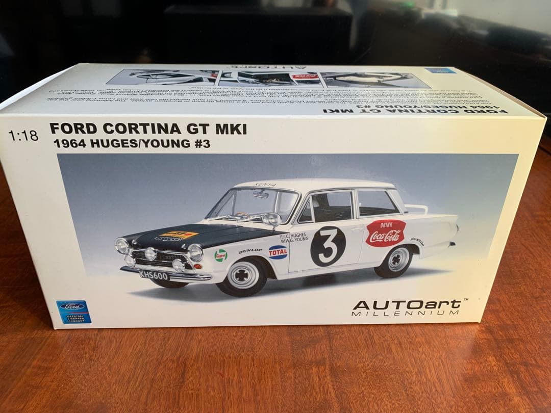 ミニカー AUTOart 1964 Ford Cortina GT MKI #3 1/18