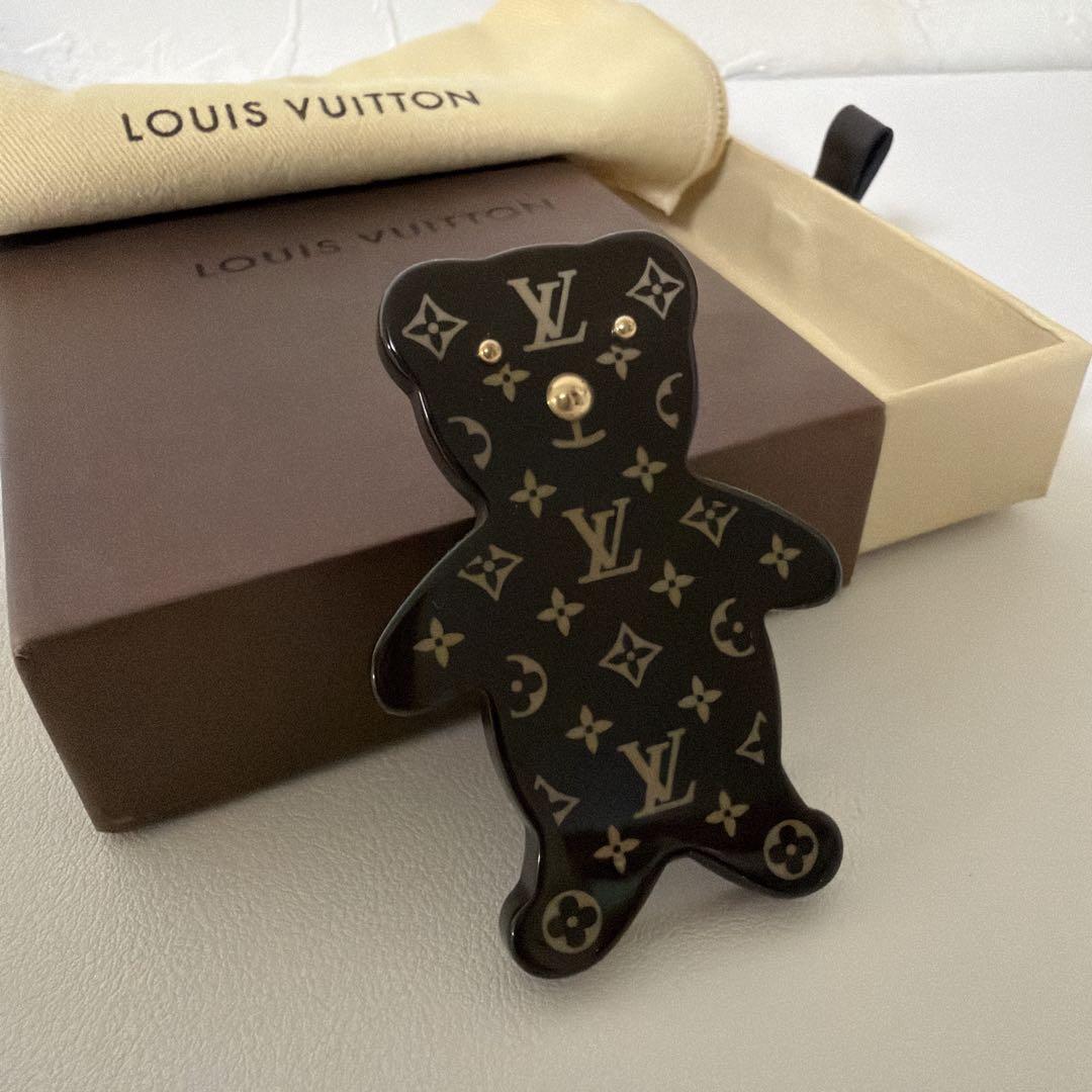 ここな！ LOUIS VUITTON クマ型ブローチ　美品