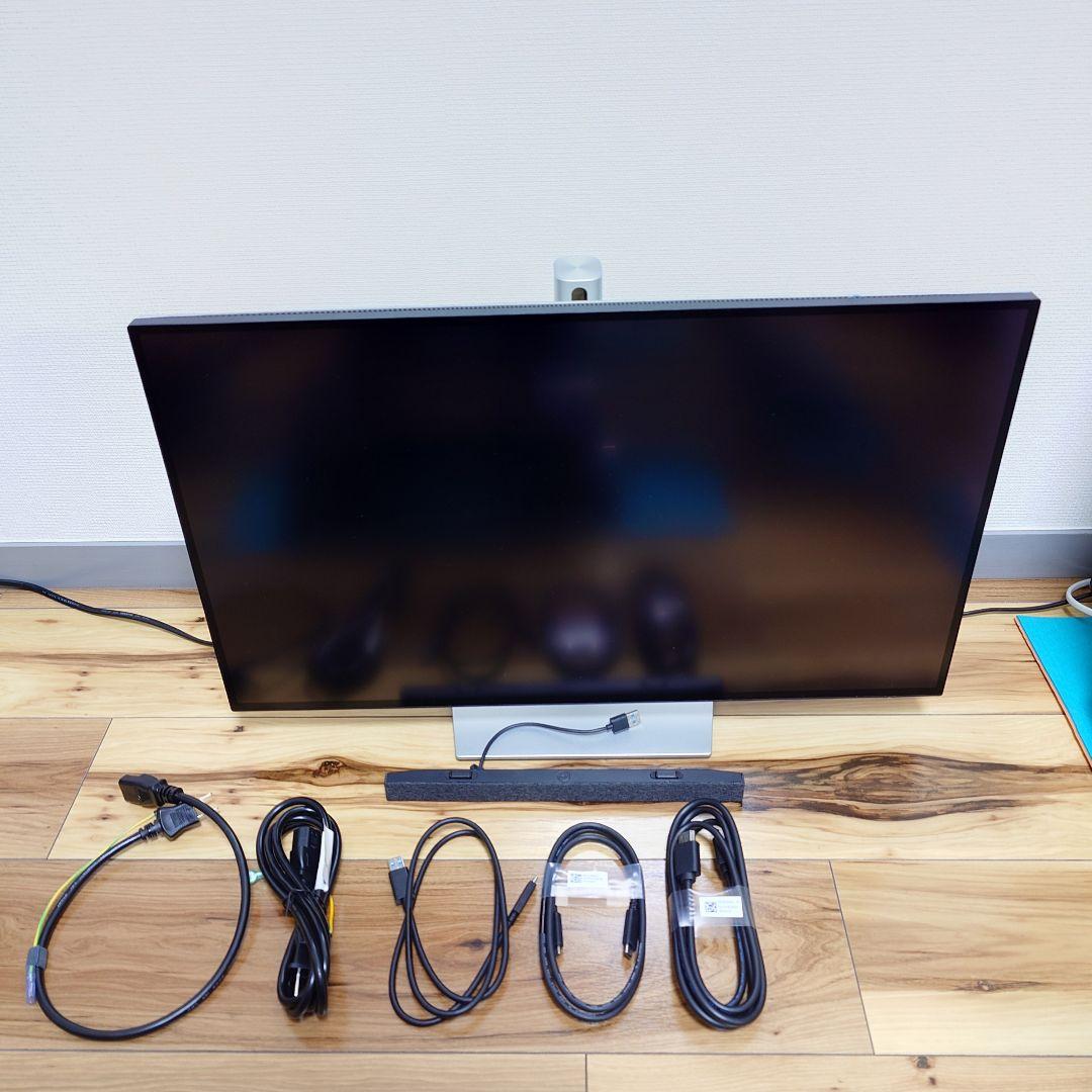 DELL U2723QX 4Kディスプレイモニター本体と接続ケーブル