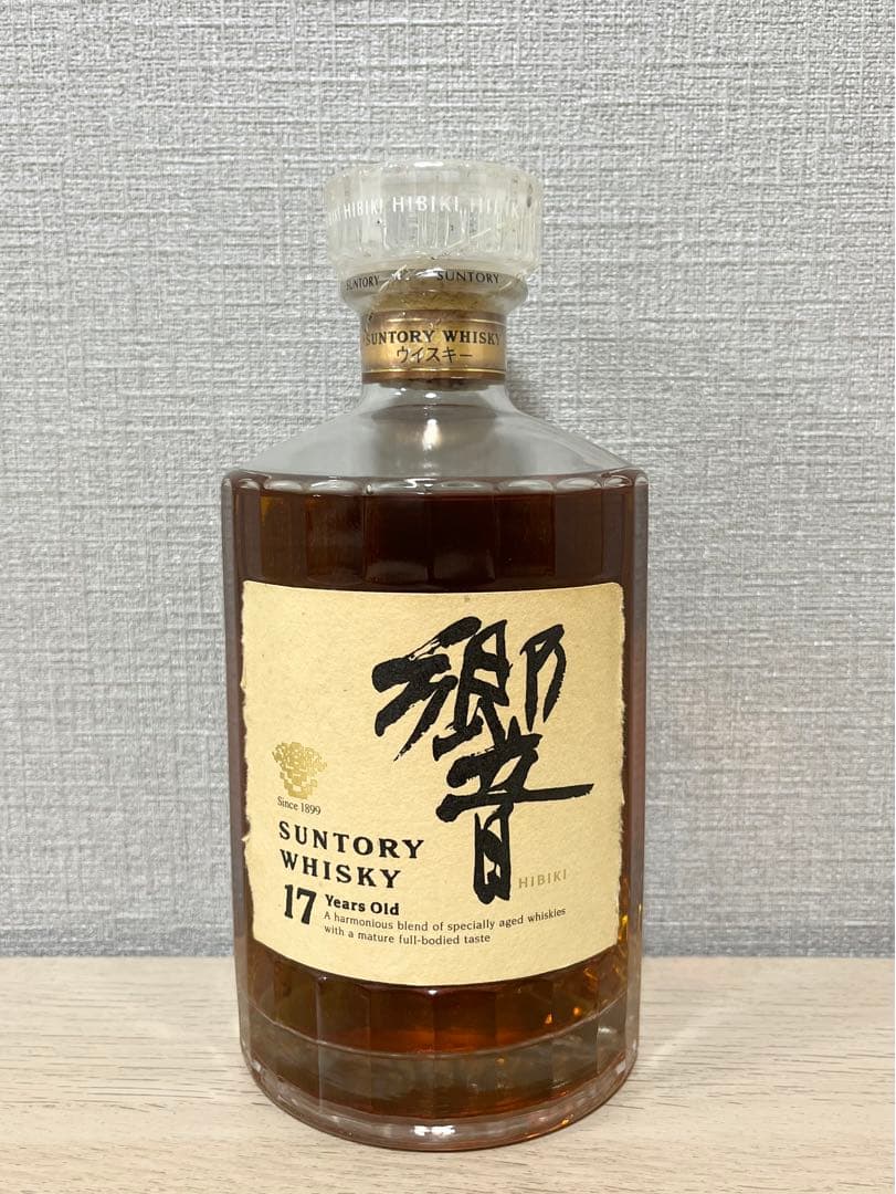 サントリーウイスキー響17年700ml &高麗人参酒