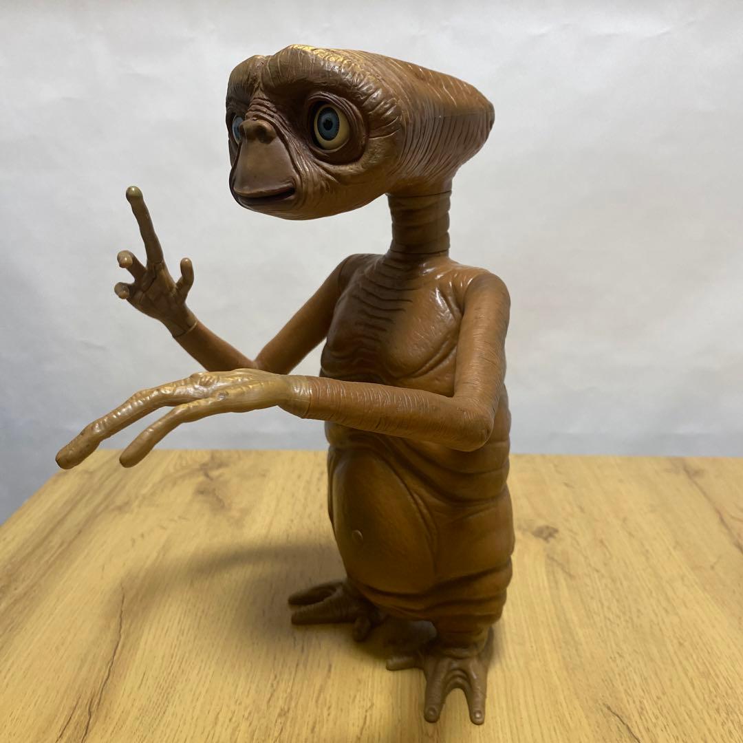 【喋る、動く、光る】ET トーキングフィギュア