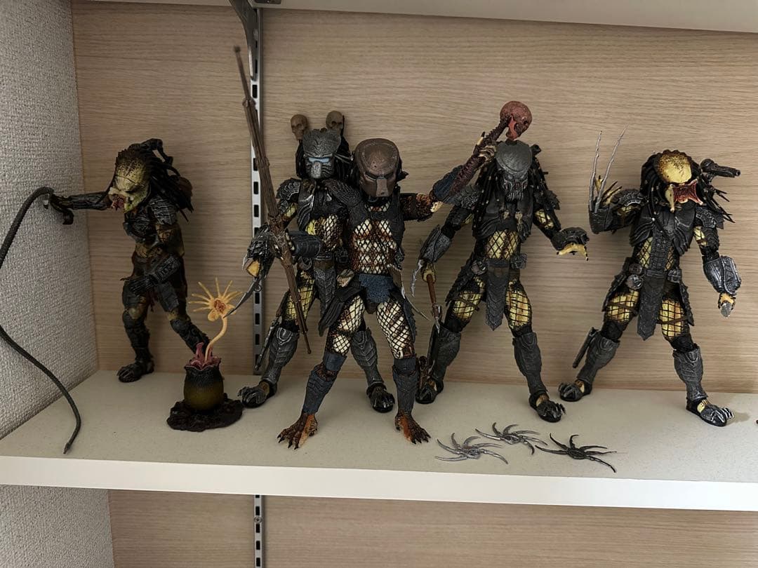 d*2様 ネカ　プレデター フィギュア 5体セット