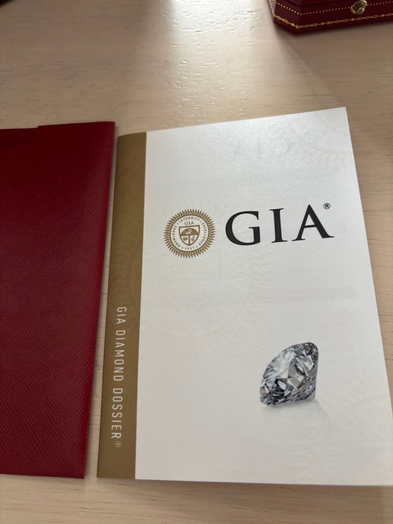 ほぼ未使用　Cartier ソリテールリング　ブリリアントカット ダイヤモンド