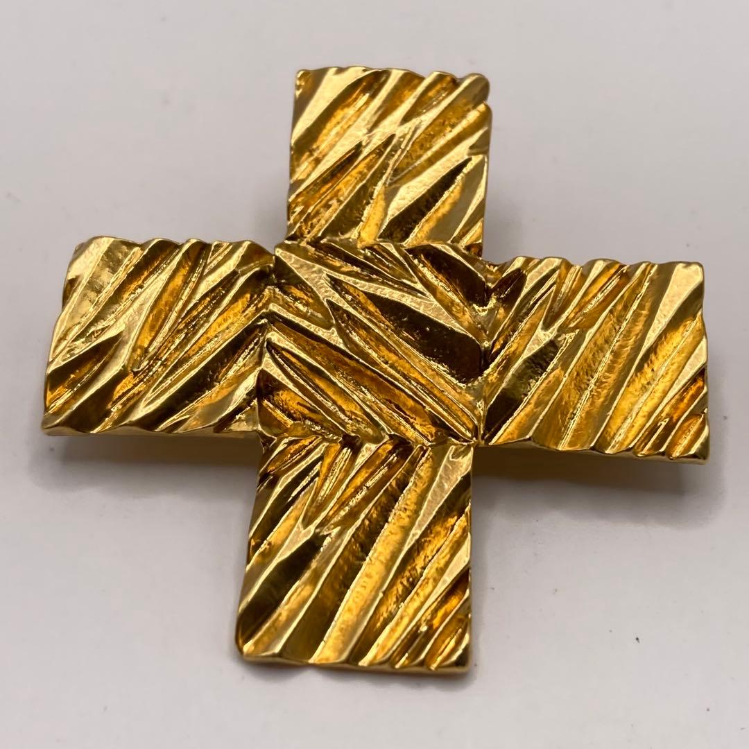 YVES SAINT LAURENT イブサンローラン クロスブローチ ゴールド