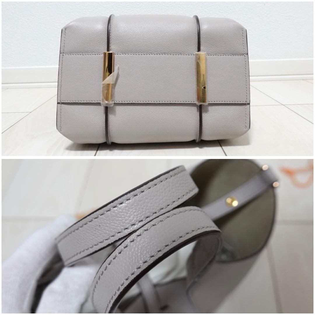 トッズ　ショッピングバッグ　ミニ　Tタイムレス　ショルダーバッグ　トート　グレー