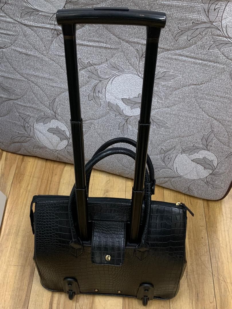 未使用タグ付き COOCO クーコ クロコ型押し キャリーカート