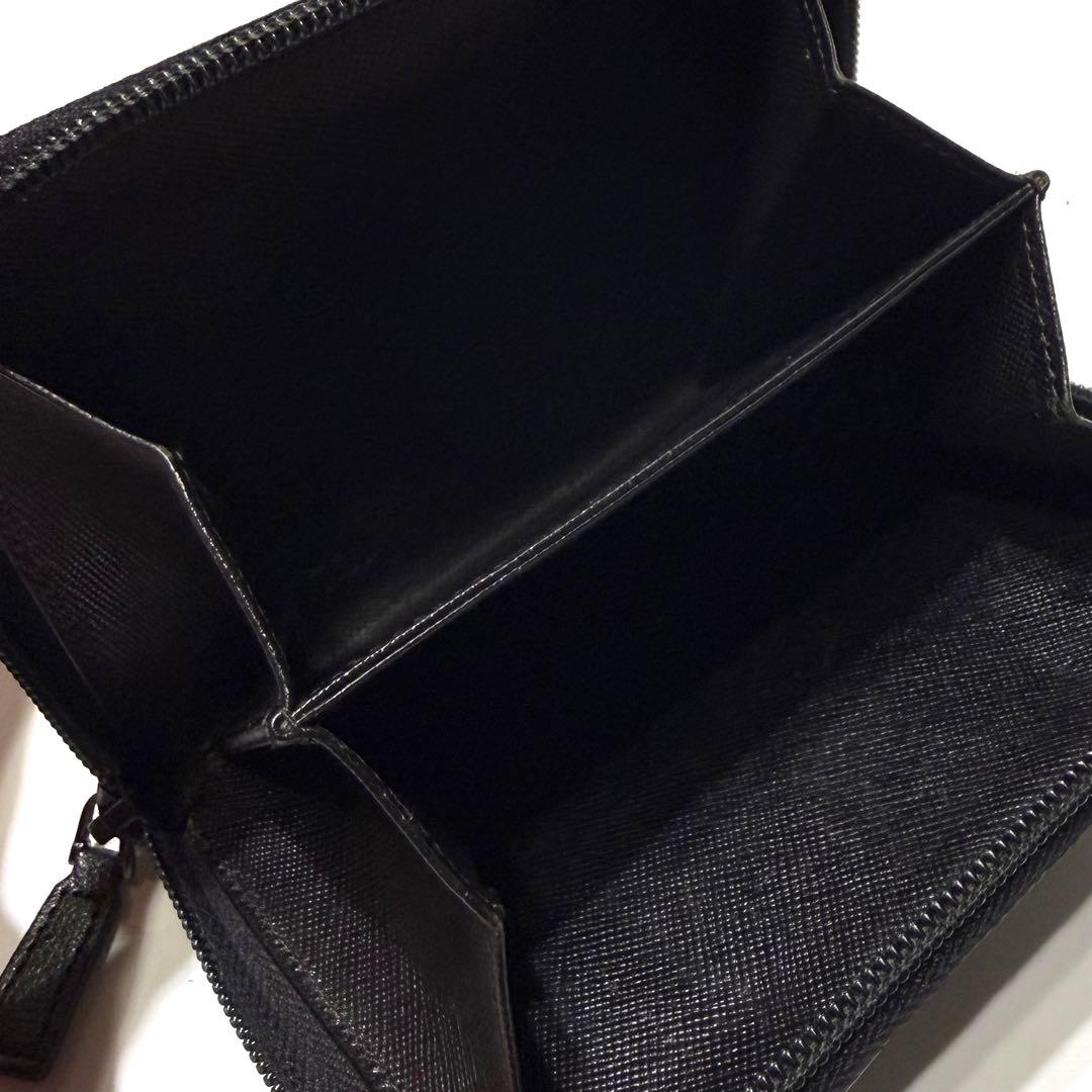 PRADA 二つ折り財布 コンパクトウォレット サフィアーノレザー 三角ロゴ 黒