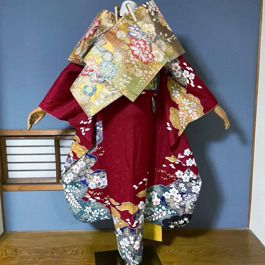 振袖フルセット　新品　特大　高身長　渋い赤に花柄 金色模様　成人式