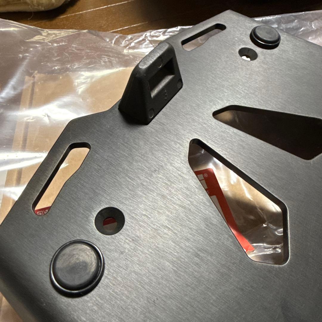 モノキー専用ベースプレート GIVI SRA5143 BMW R1300GS