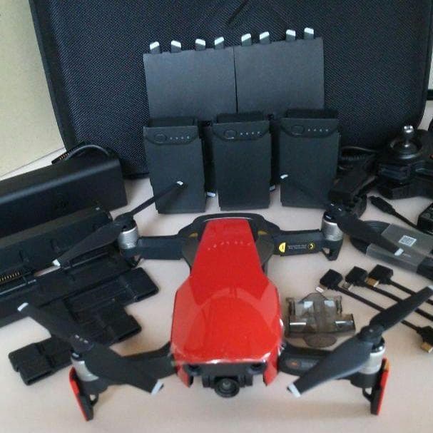 ドローン DJI MAVIC AIR （赤） 専用ケース セット