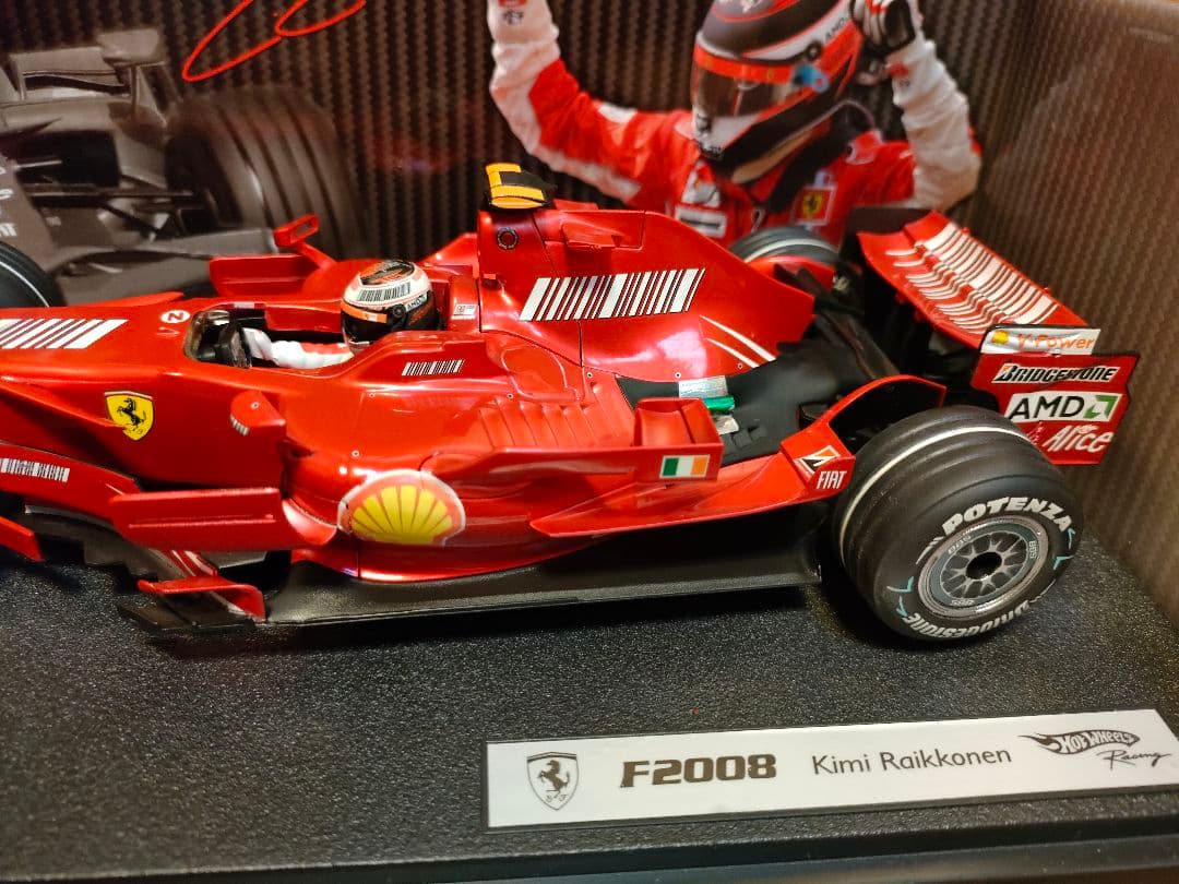F1　フェラーリF2008 1/18キミ・ライコネン