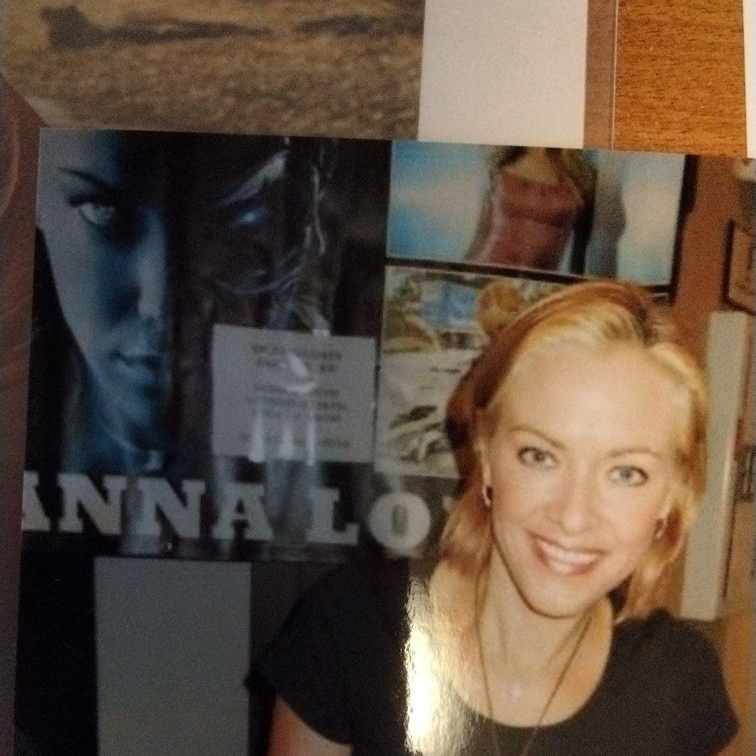 クリスタナ・ロ-ケン直筆サイン入り写真。