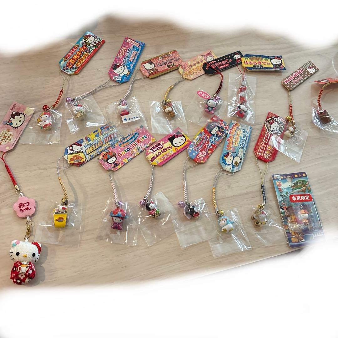 廃盤 レア含む ハローキティ ストラップ 16個
