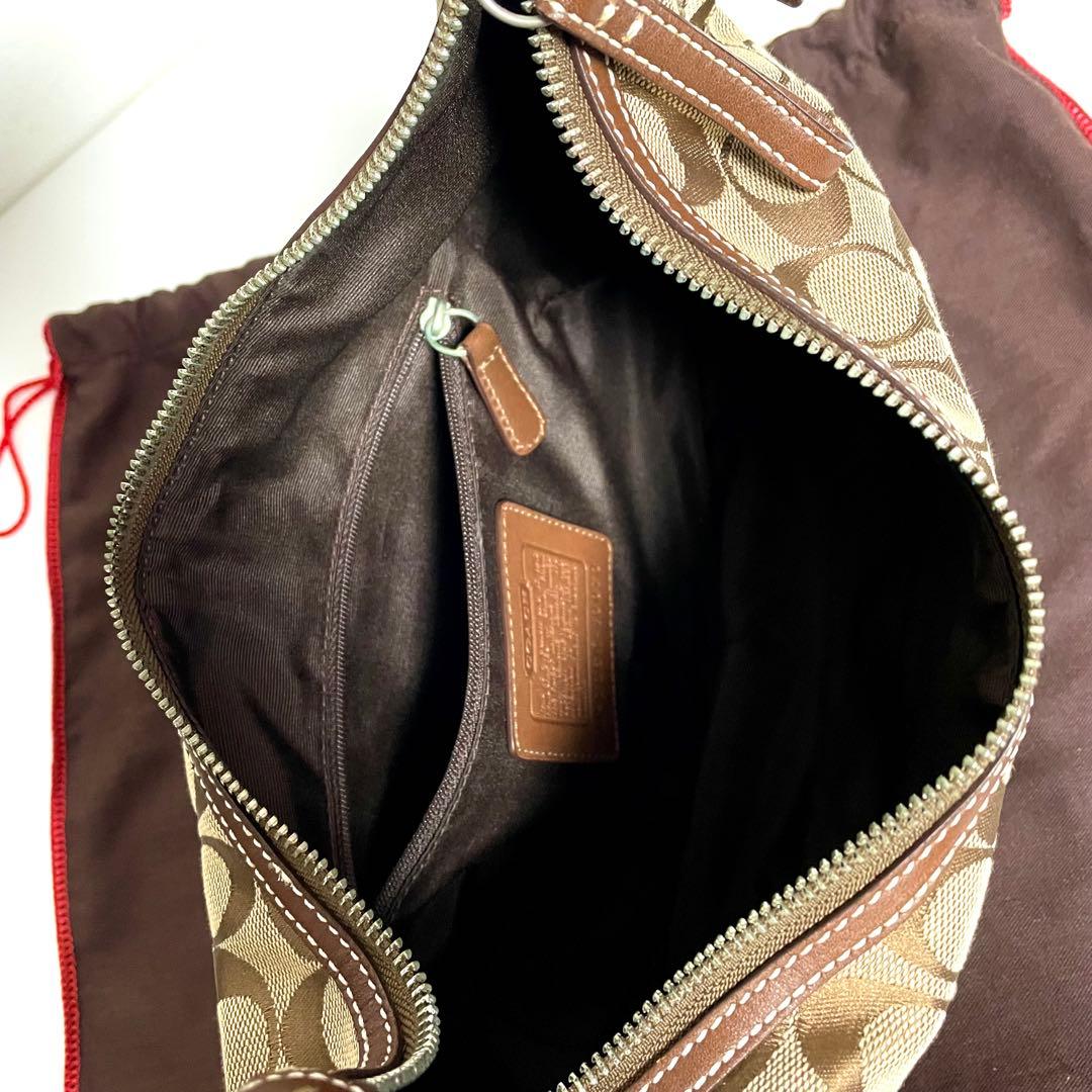 美品 COACH HalfMoon Accessory Pouch 10073