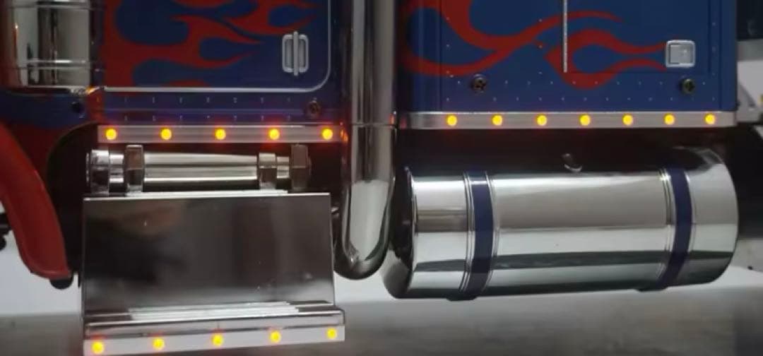 タミヤ1/14 グランドハウラー キングハウラー サイドランプ