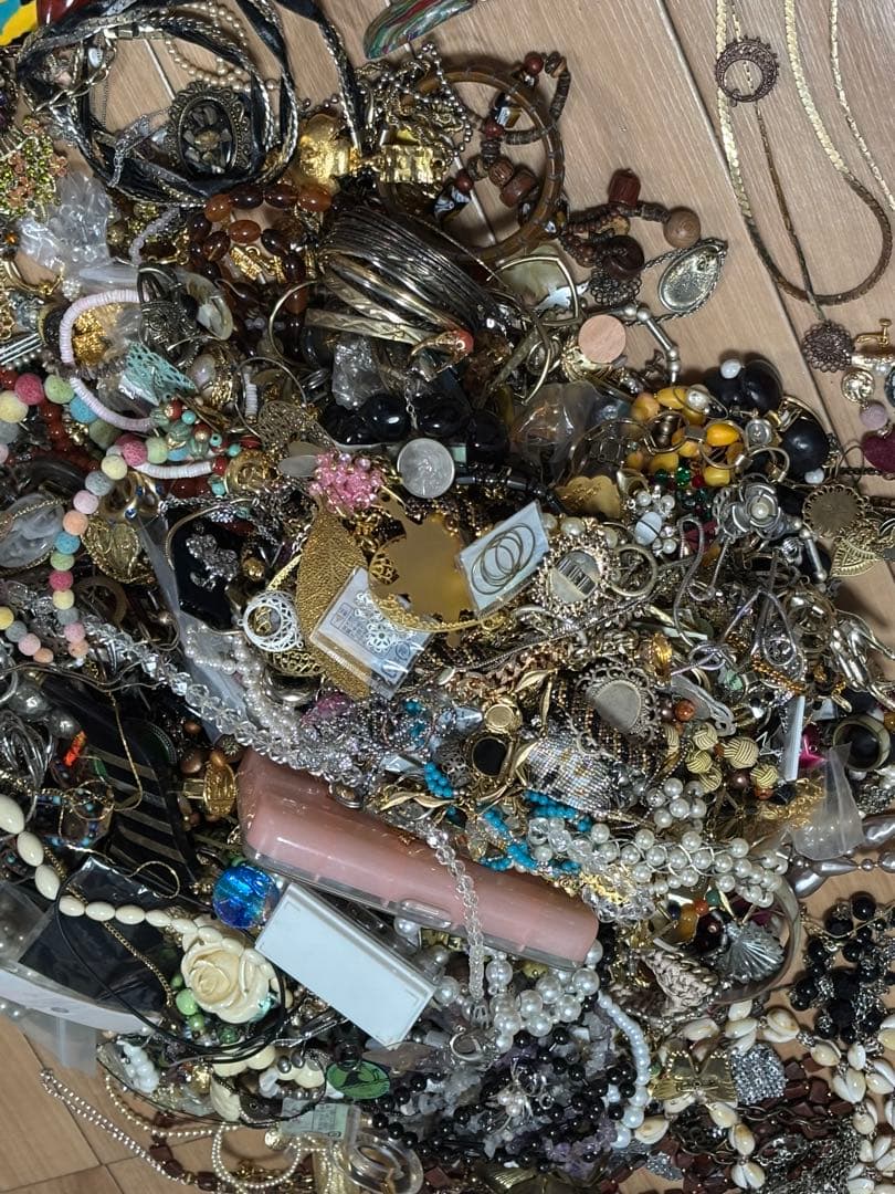 アクセサリー 約12kg まとめ売り　ジャンク品