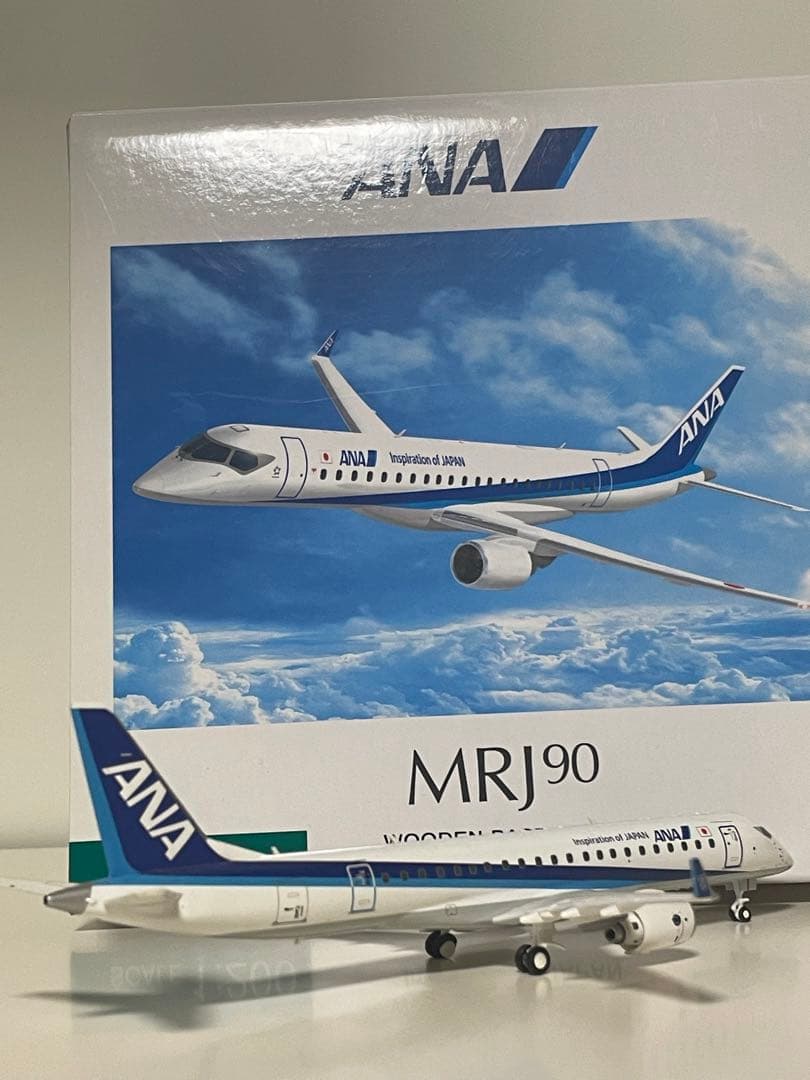 全日空商事　ANA 三菱MRJ90 1/200 NH29010