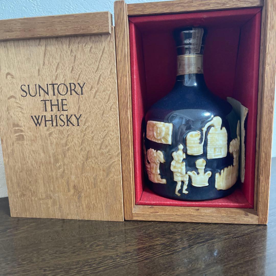 サントリーSUNTORYザ・ウイスキー有田焼陶器ボトル750ml
